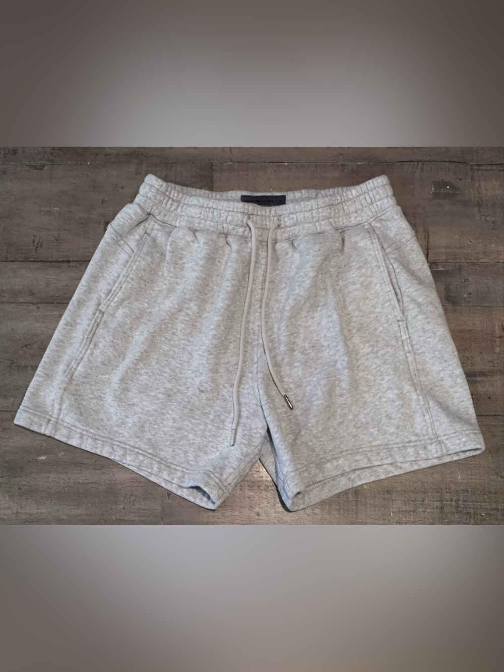 Abercrombie & Fitch Light Gray Fleece Drawstring Athletic Shorts, size medium.